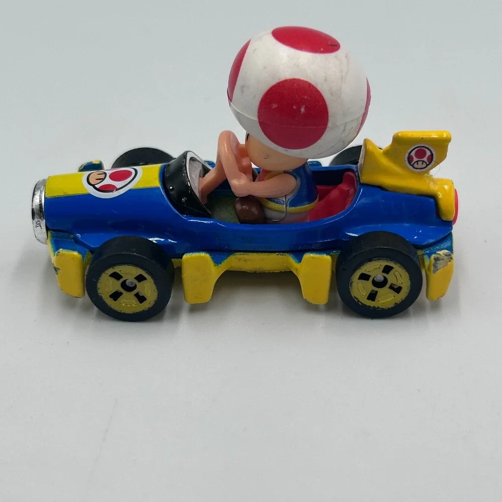 Nintendo‎ Mario Kart Toad Hot Wheels Diecast Kart Loose